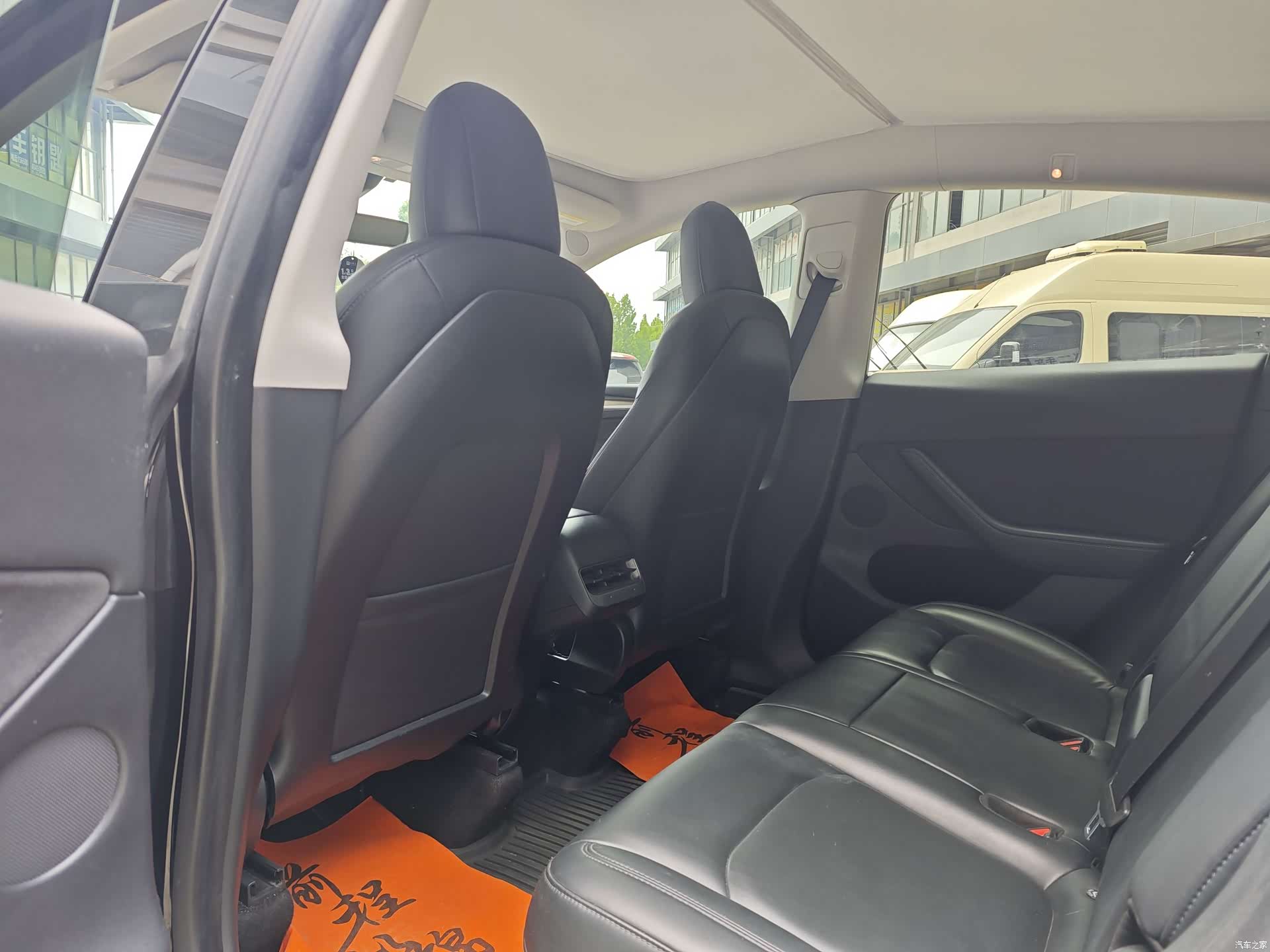 Tesla Model Y, 2021 19