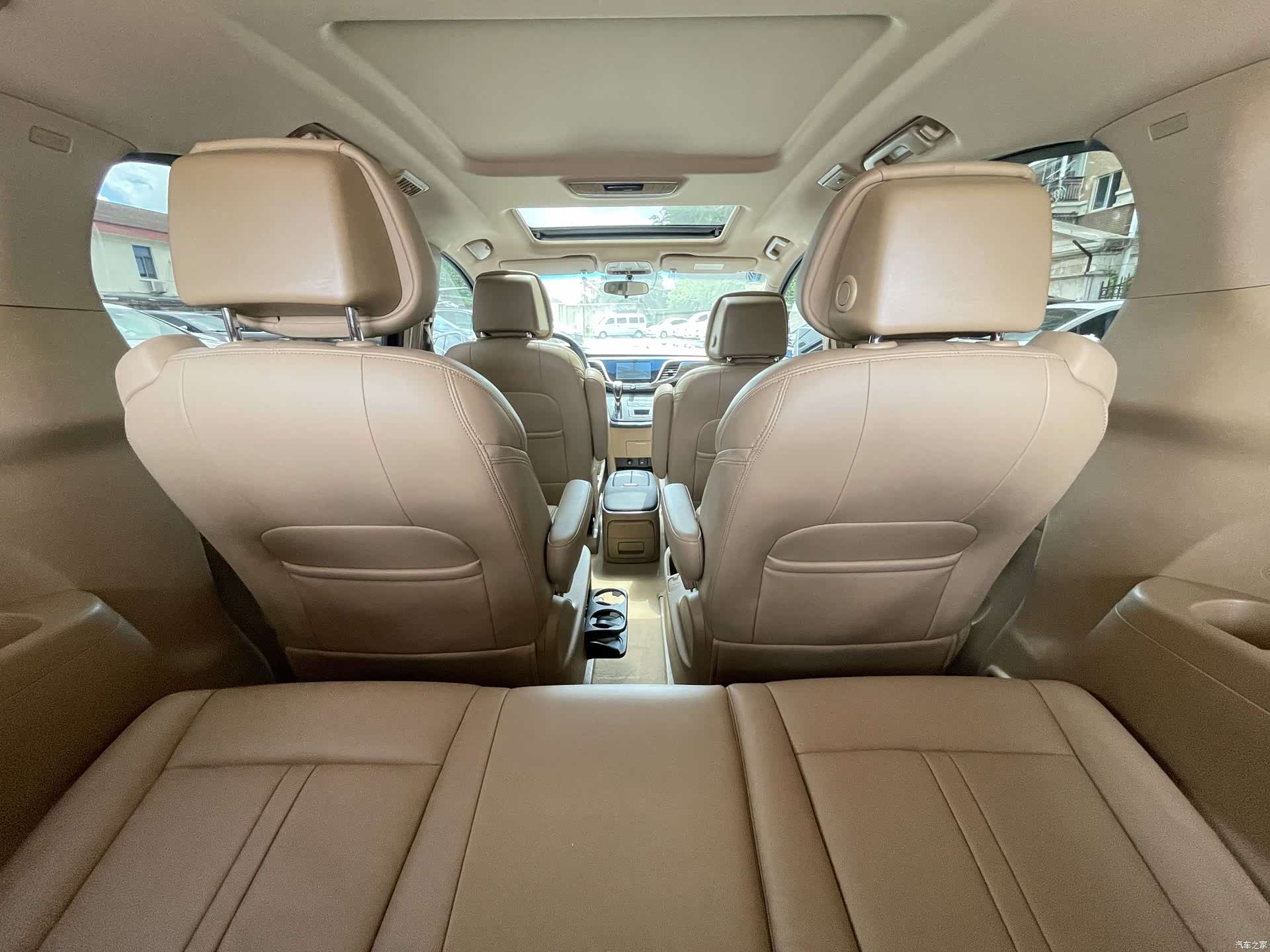 Buick GL8, 2018 17