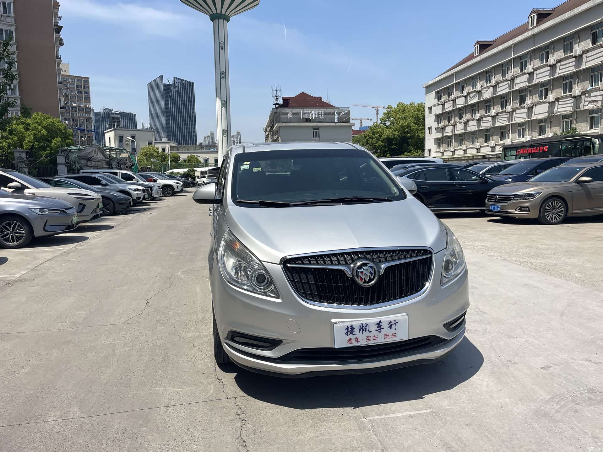 Buick GL8, 2017 3