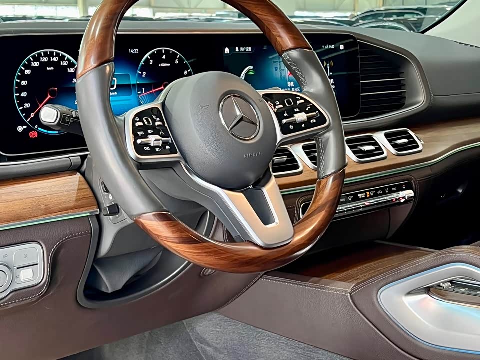 Mercedes-Benz GLS Mercedes-Benz GLS