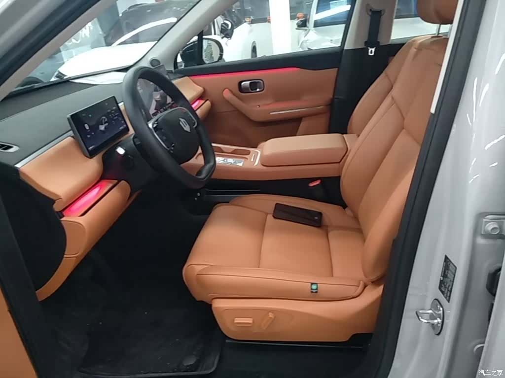 Leapmotor C10, 2025 15
