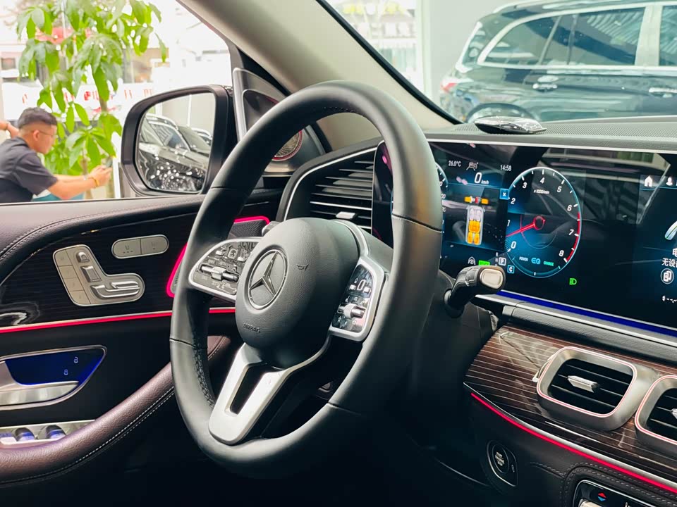 Mercedes-Benz GLS Mercedes-Benz GLS