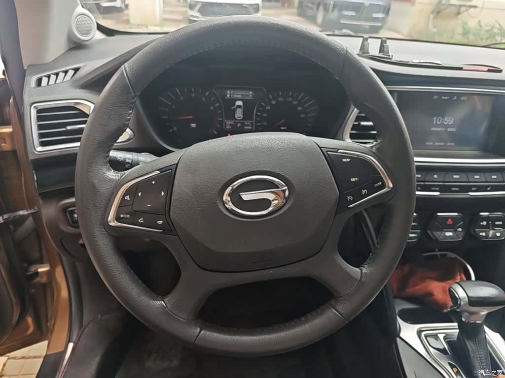 GAC GS4, 2015 11