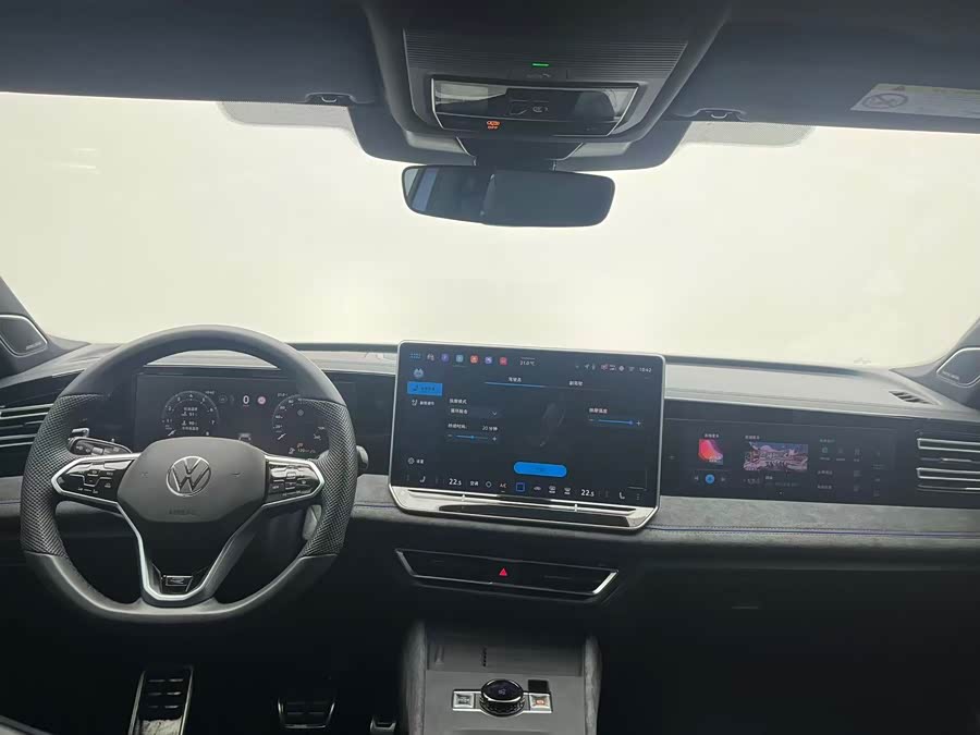 Volkswagen Tiguan L 2024, фото 8
