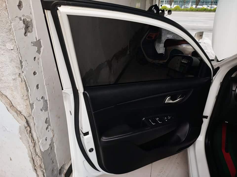 Kia K2