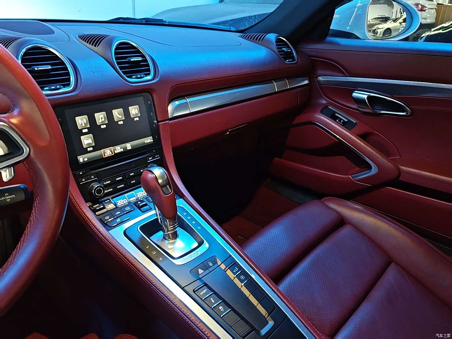 Porsche Cayman, 2018 10