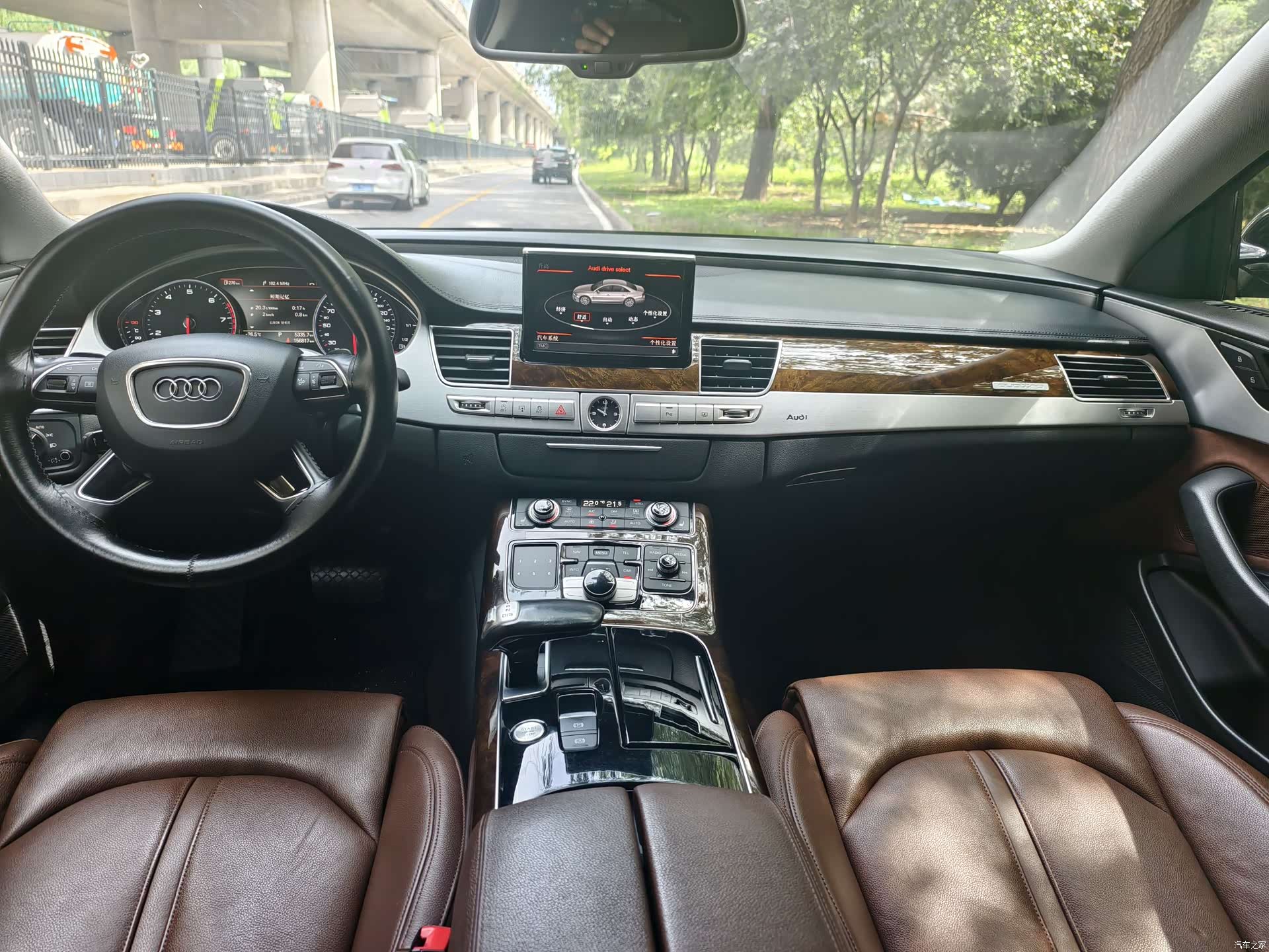 Audi A8L, 2017 11