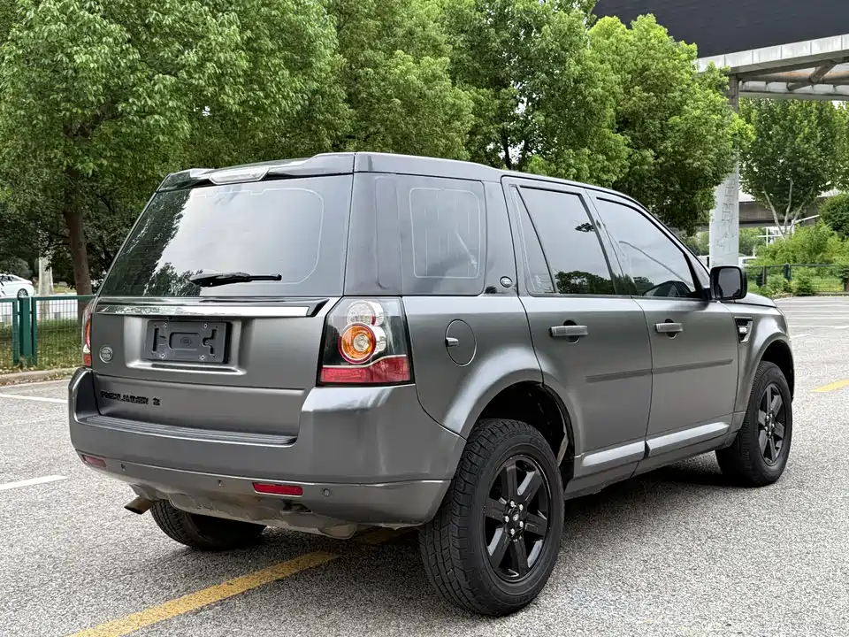 Land Rover Freelander 2