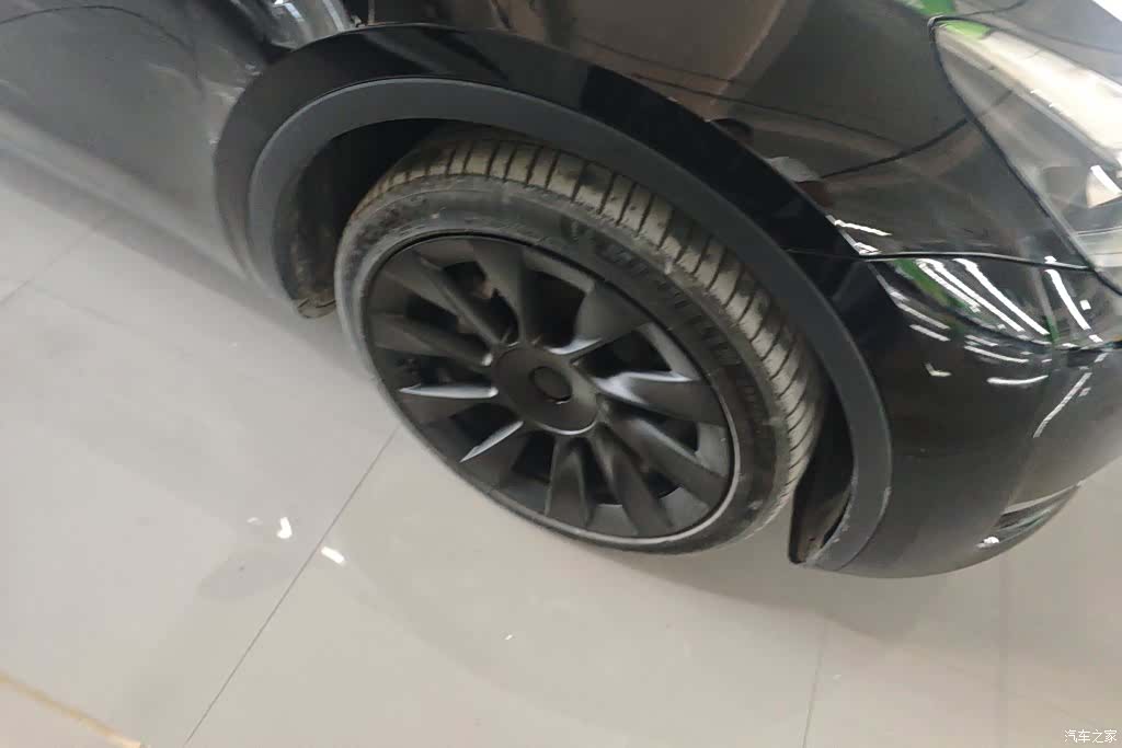 Tesla Model Y, 2021 6