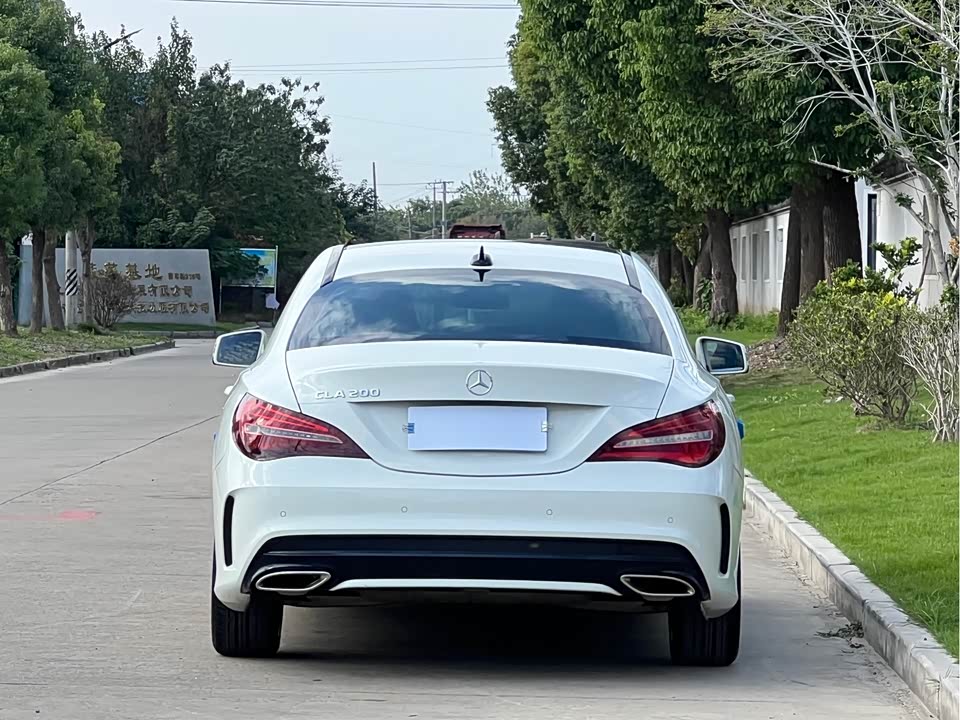 Mercedes-Benz CLA