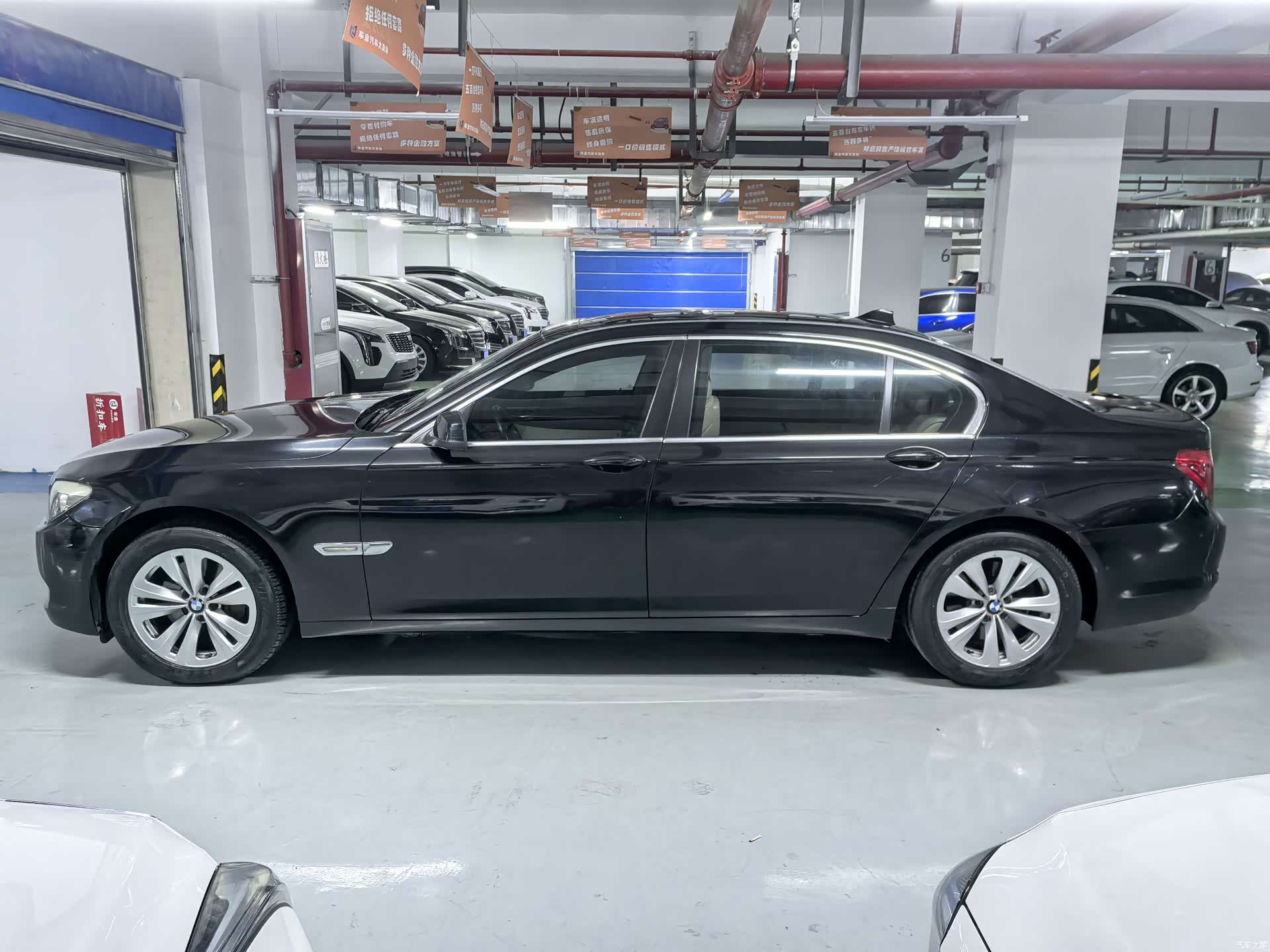BMW 7 Series, 2011 4