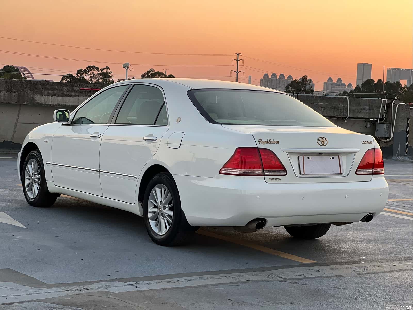 Toyota Crown, 2008 4