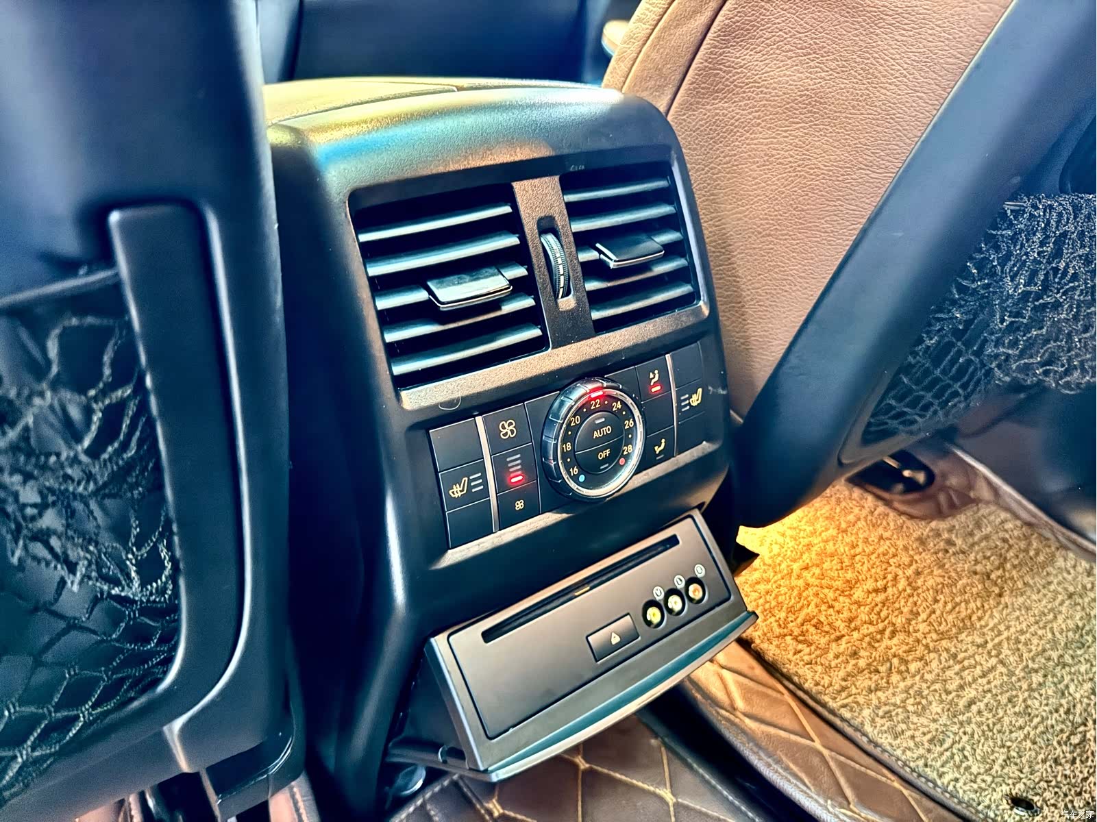 Mercedes-Benz GLS, 2016 11
