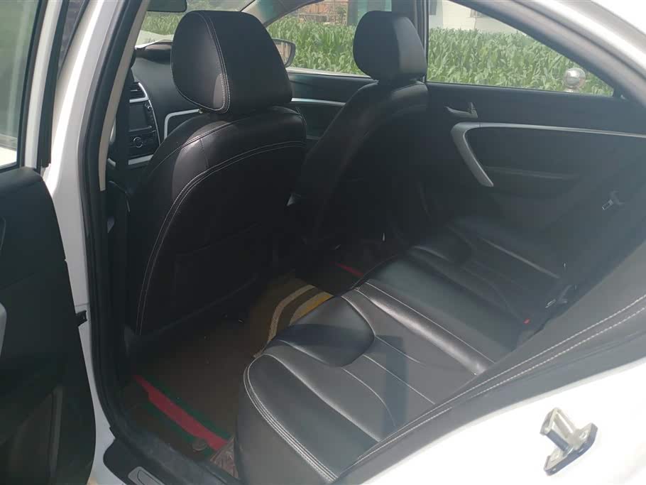 Geely Emgrand Geely Emgrand