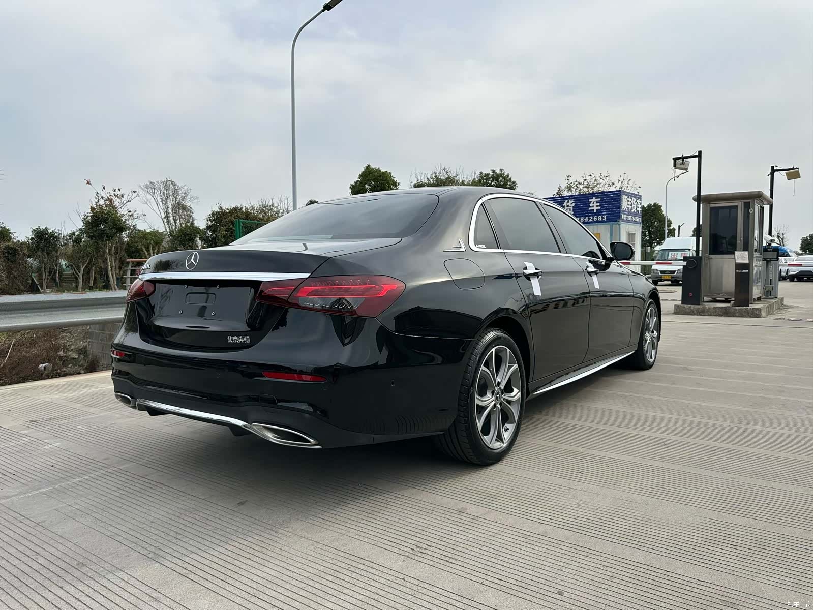 Mercedes-Benz E-Class, 2022 10