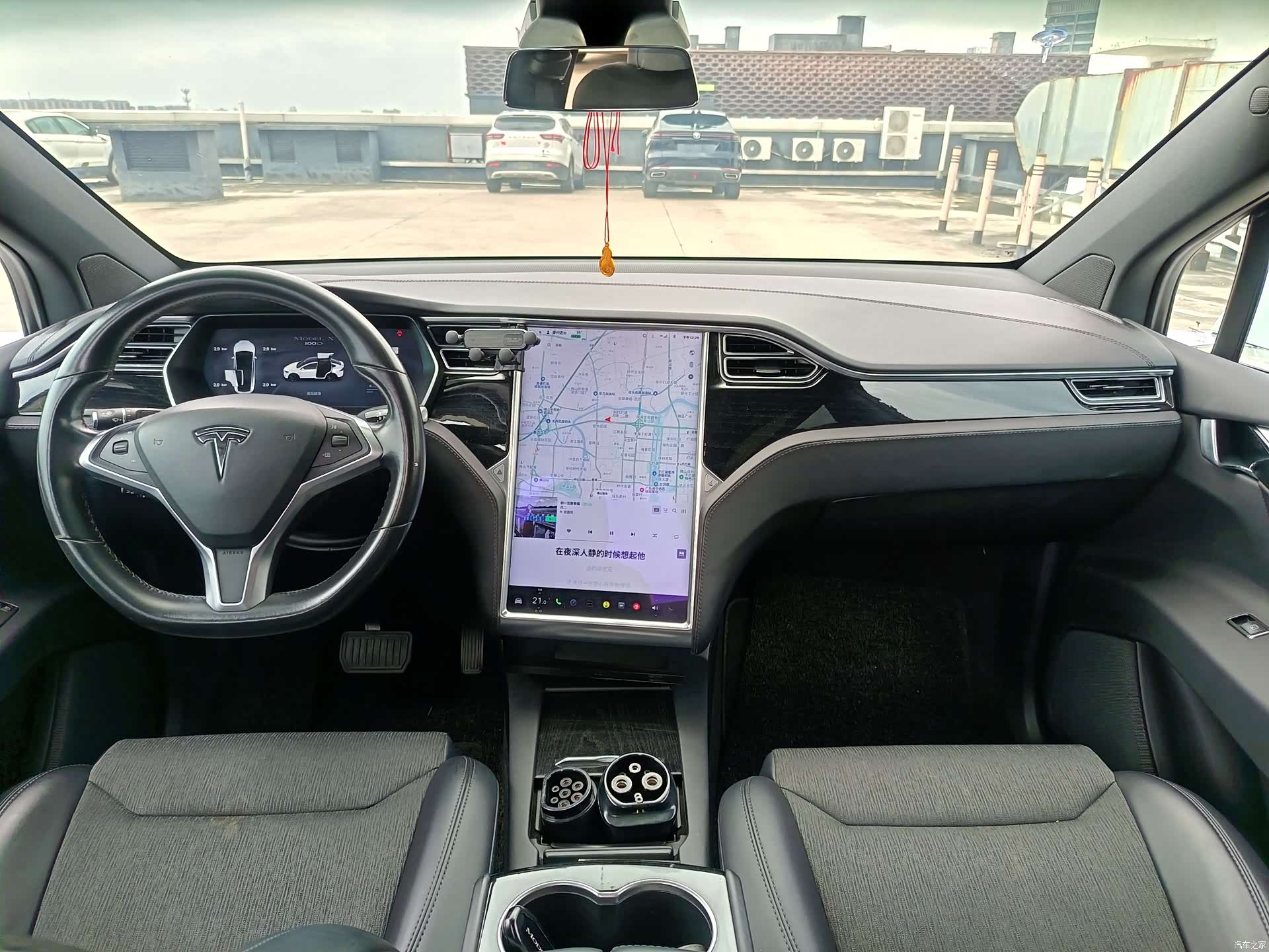 Tesla Model X, 2017 11