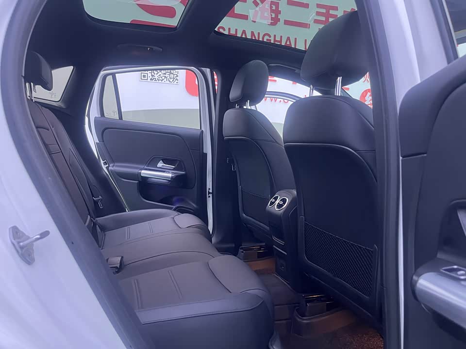 Mercedes-Benz GLA Mercedes-Benz GLA