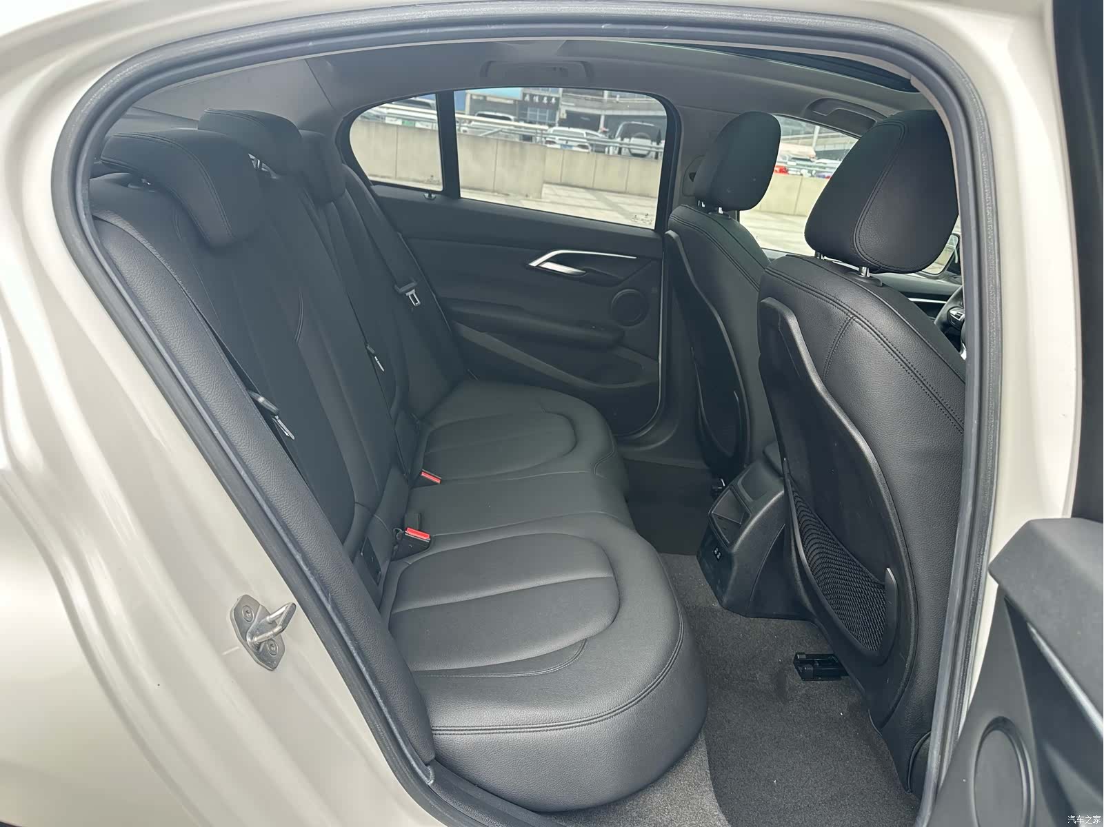 BMW 1 Series, 2019 16