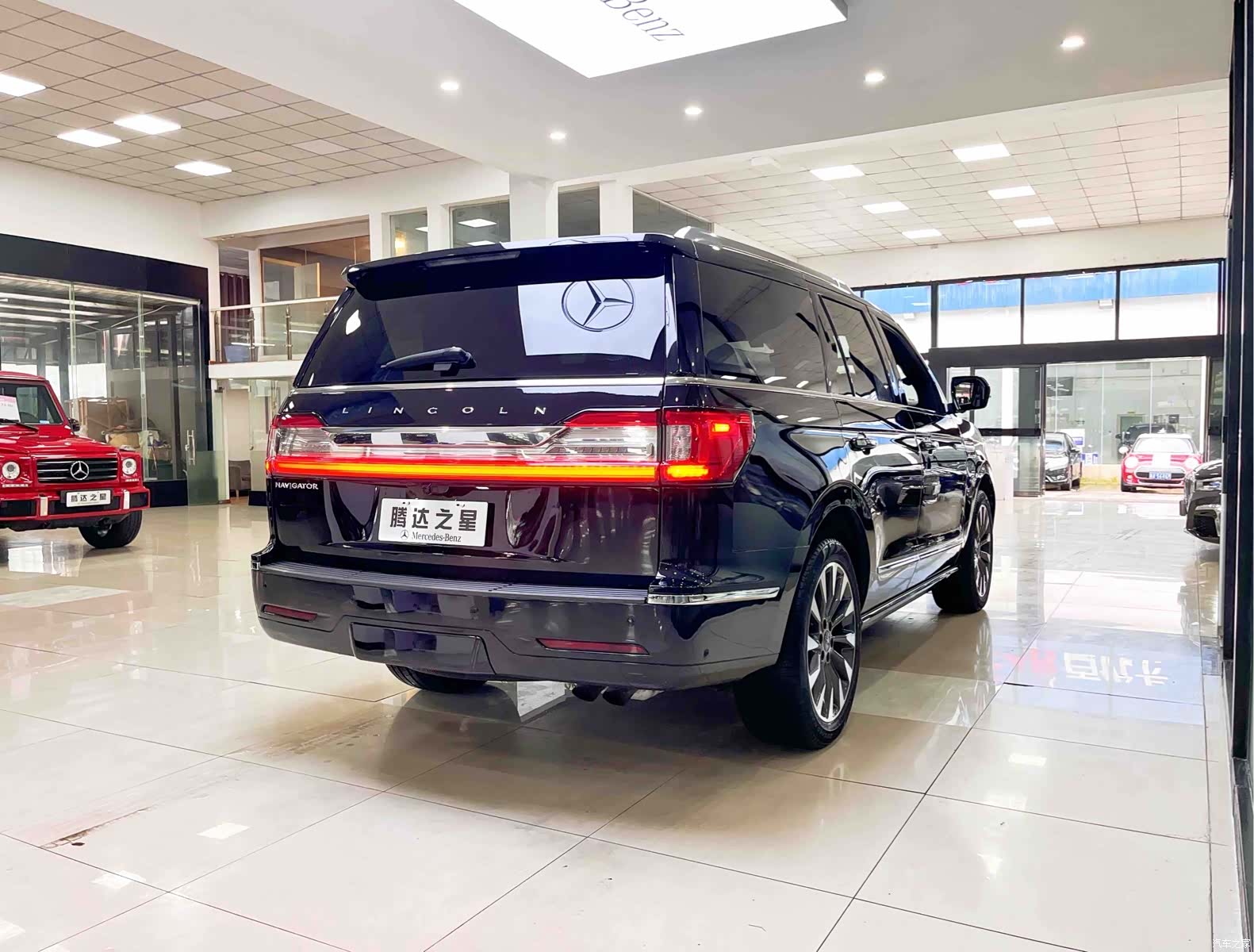 Lincoln Navigator, 2018 все фото