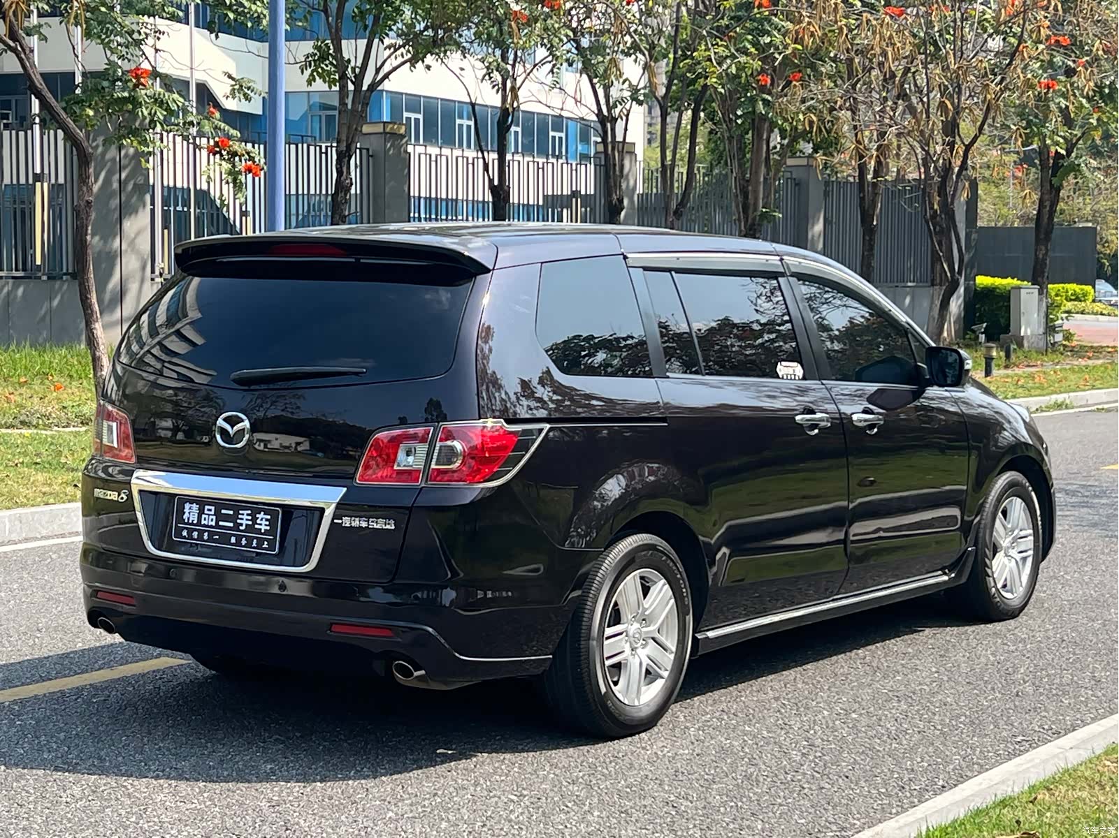 Mazda 8, 2014 7