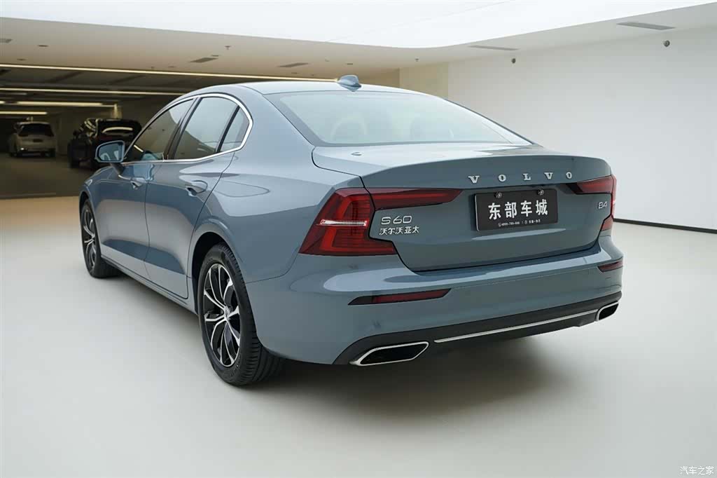 Volvo S60, 2021 4