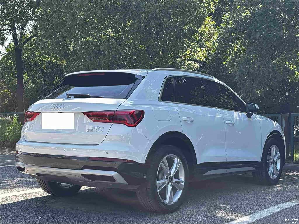 Audi Q3, 2023 12