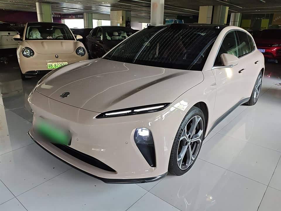 NIO ET5T