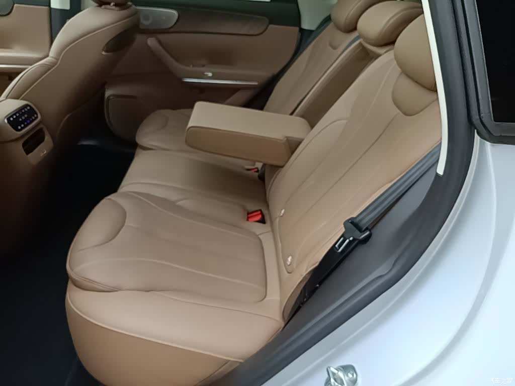 Leapmotor C11, 2025 17