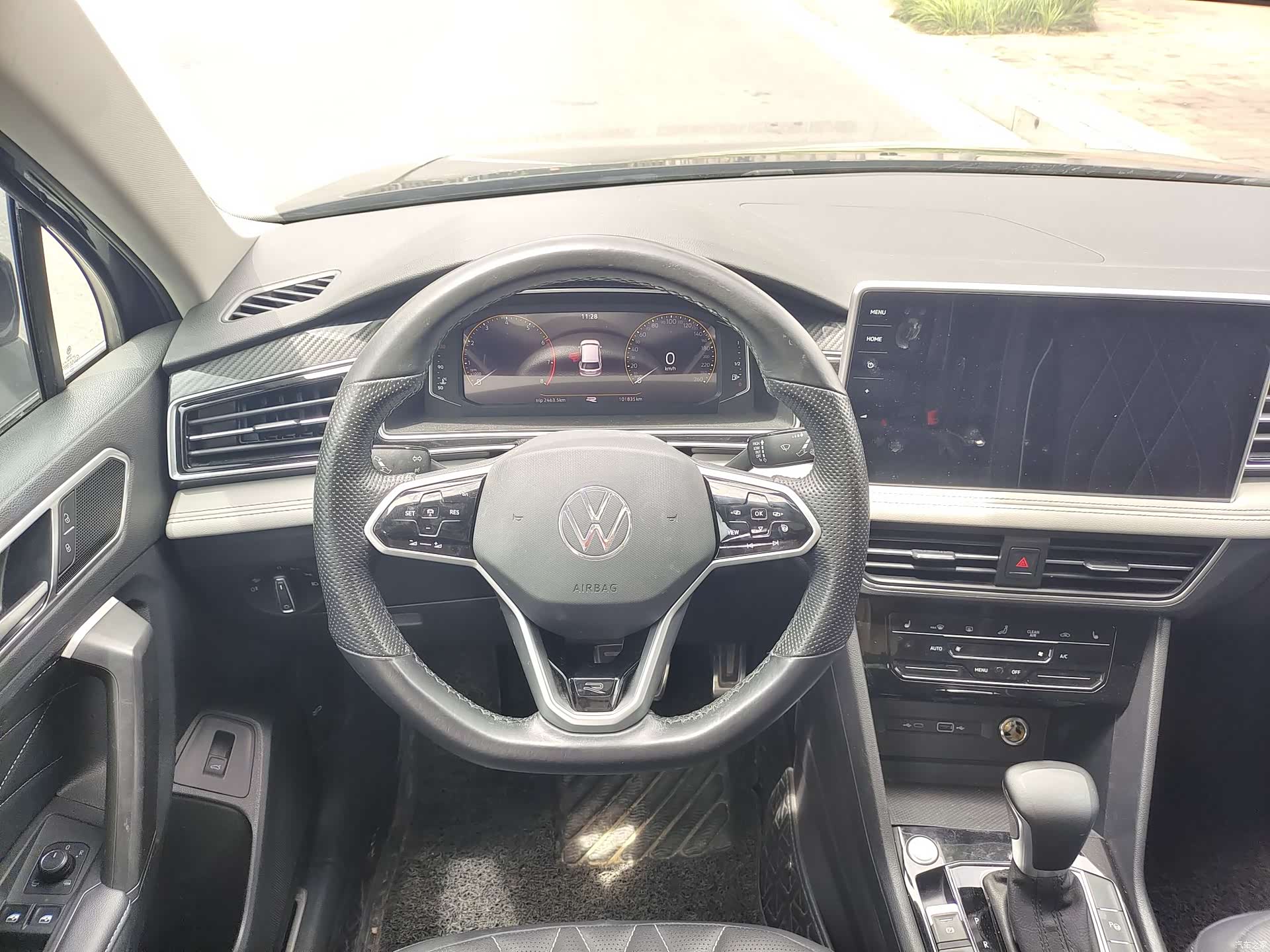 Volkswagen Tiguan L, 2021 8
