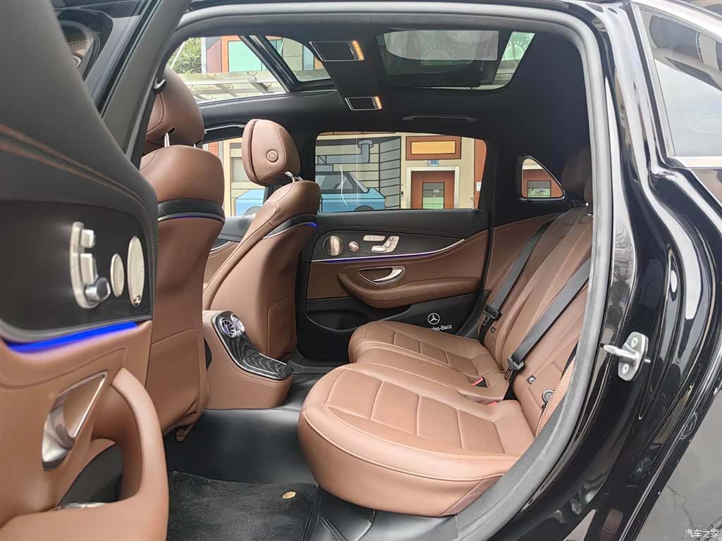 Mercedes-Benz E-Class, 2022 15