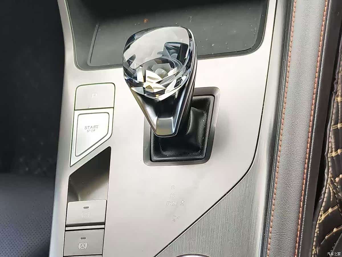 Roewe RX5, 2023 14