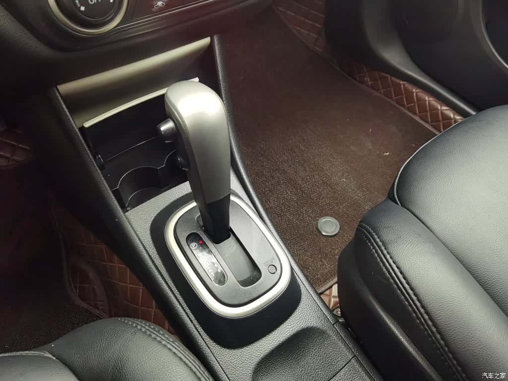 Nissan Sylphy, 2017 13