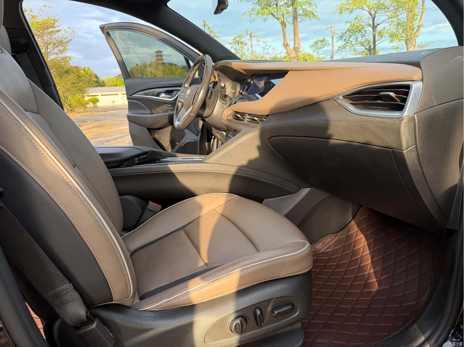Buick Enclave, 2020 25