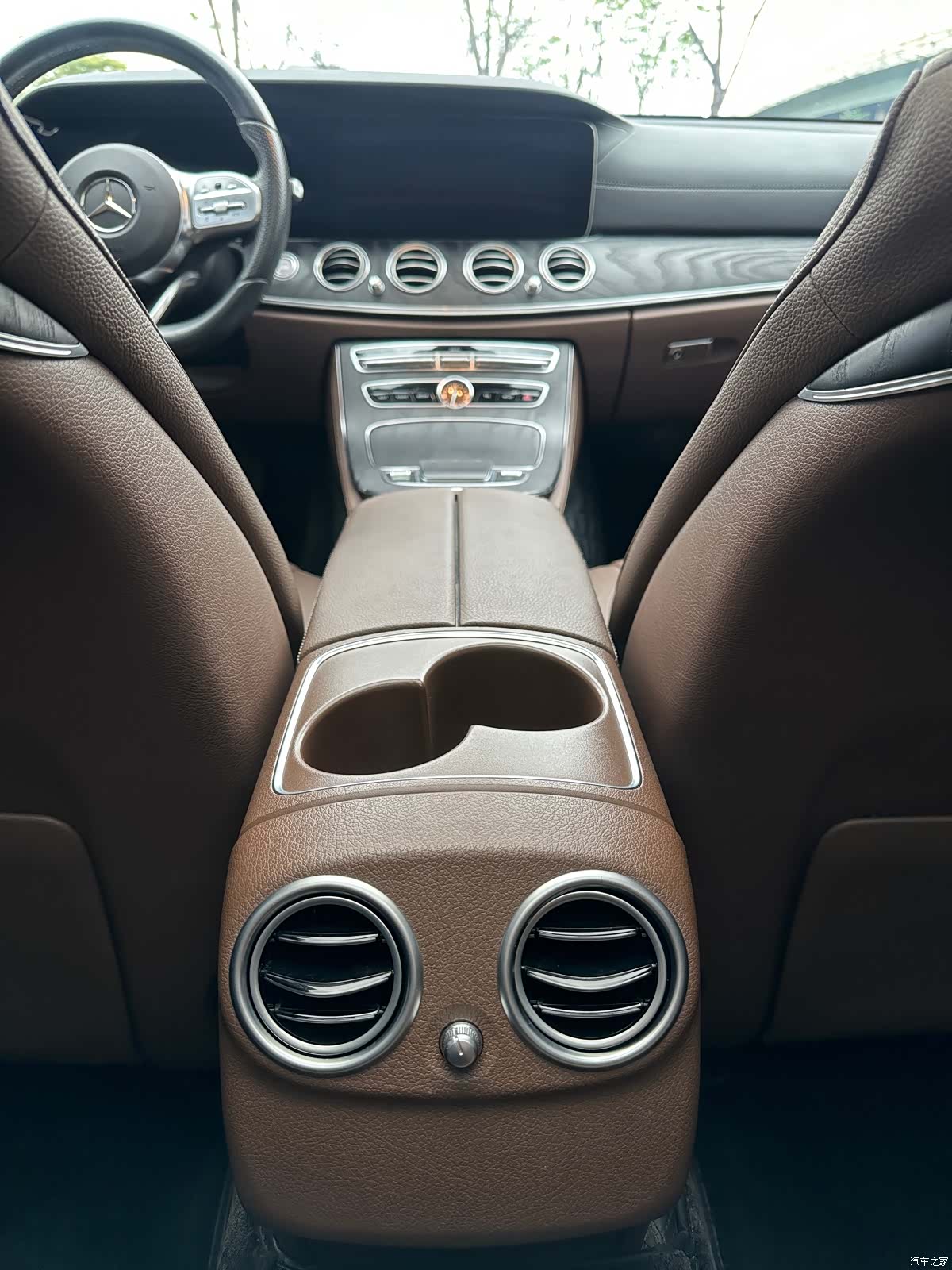 Mercedes-Benz E-Class, 2020 18