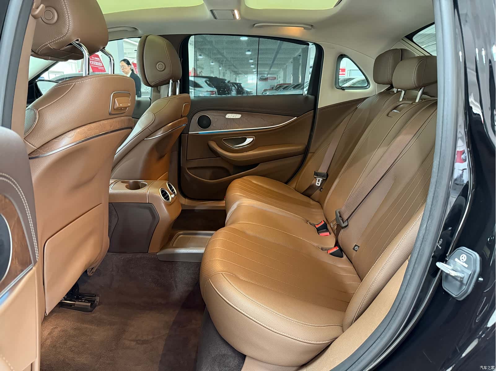 Mercedes-Benz E-Class, 2018 11