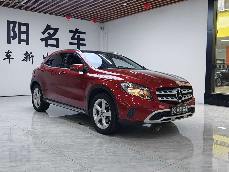Mercedes-Benz GLA