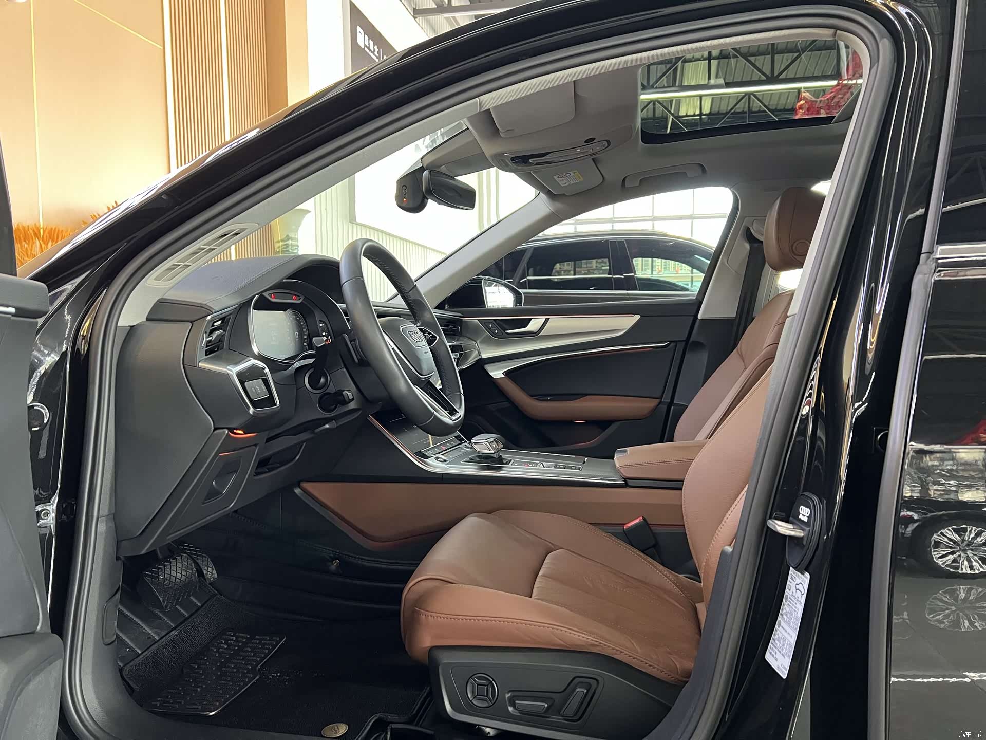 Audi A6L, 2021 3
