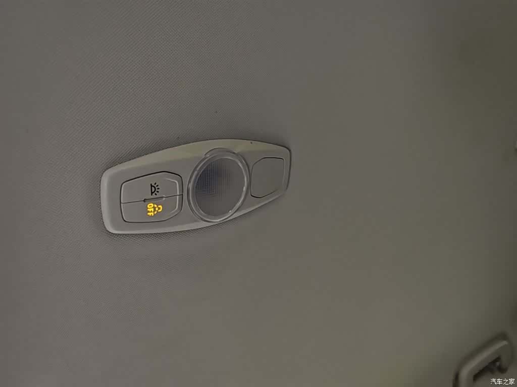 Ford Focus, 2018 18