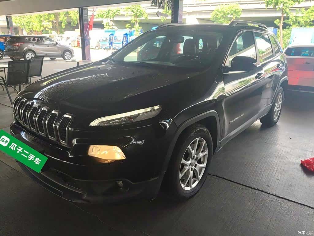 Jeep Cherokee, 2016 1