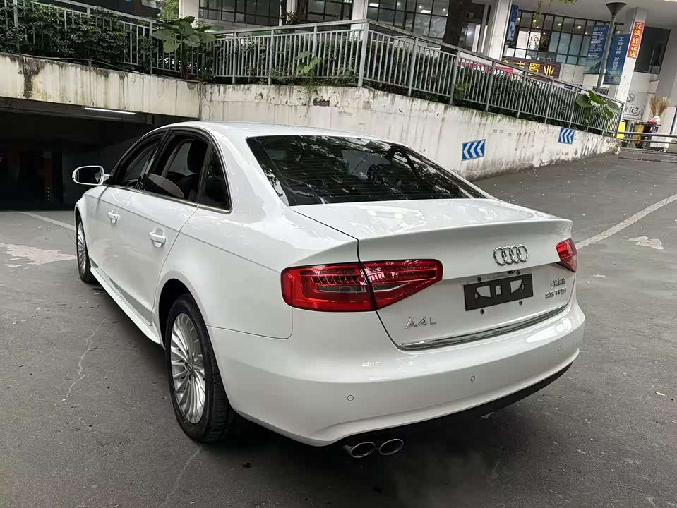 Audi A4L