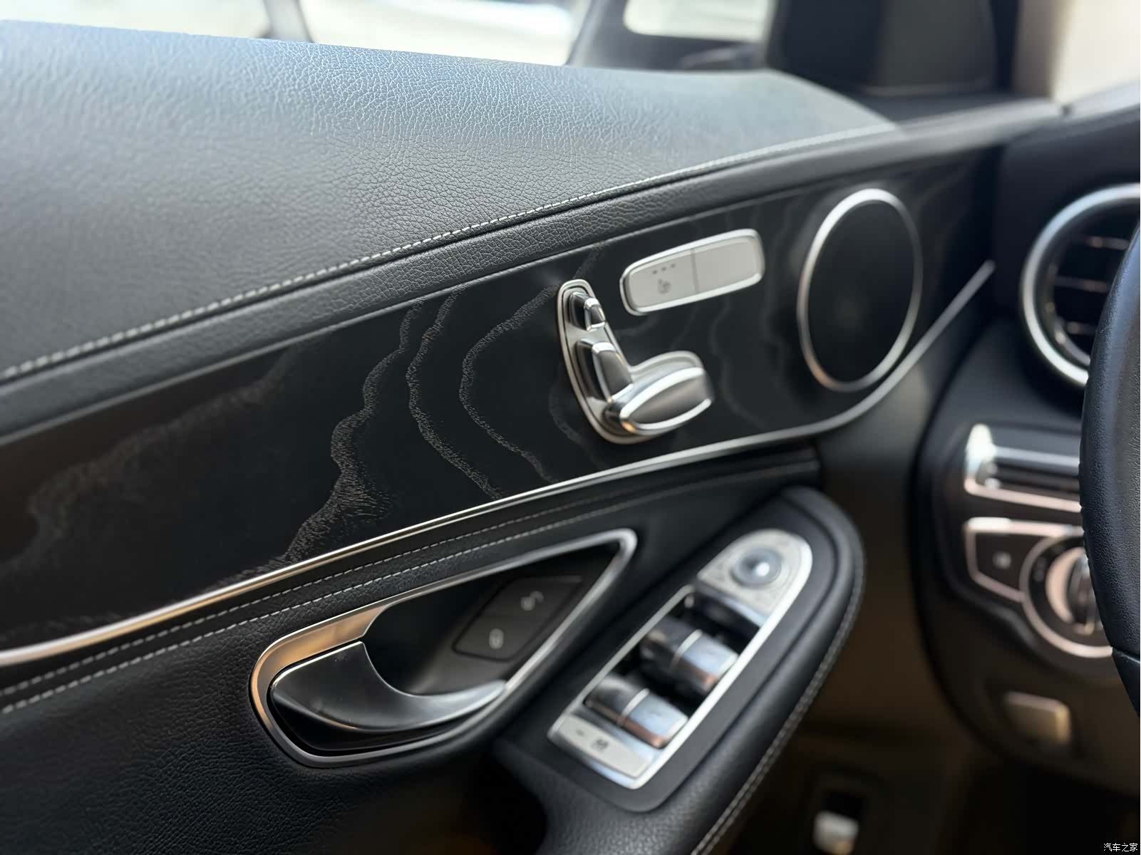 Mercedes-Benz C-Class, 2018 12