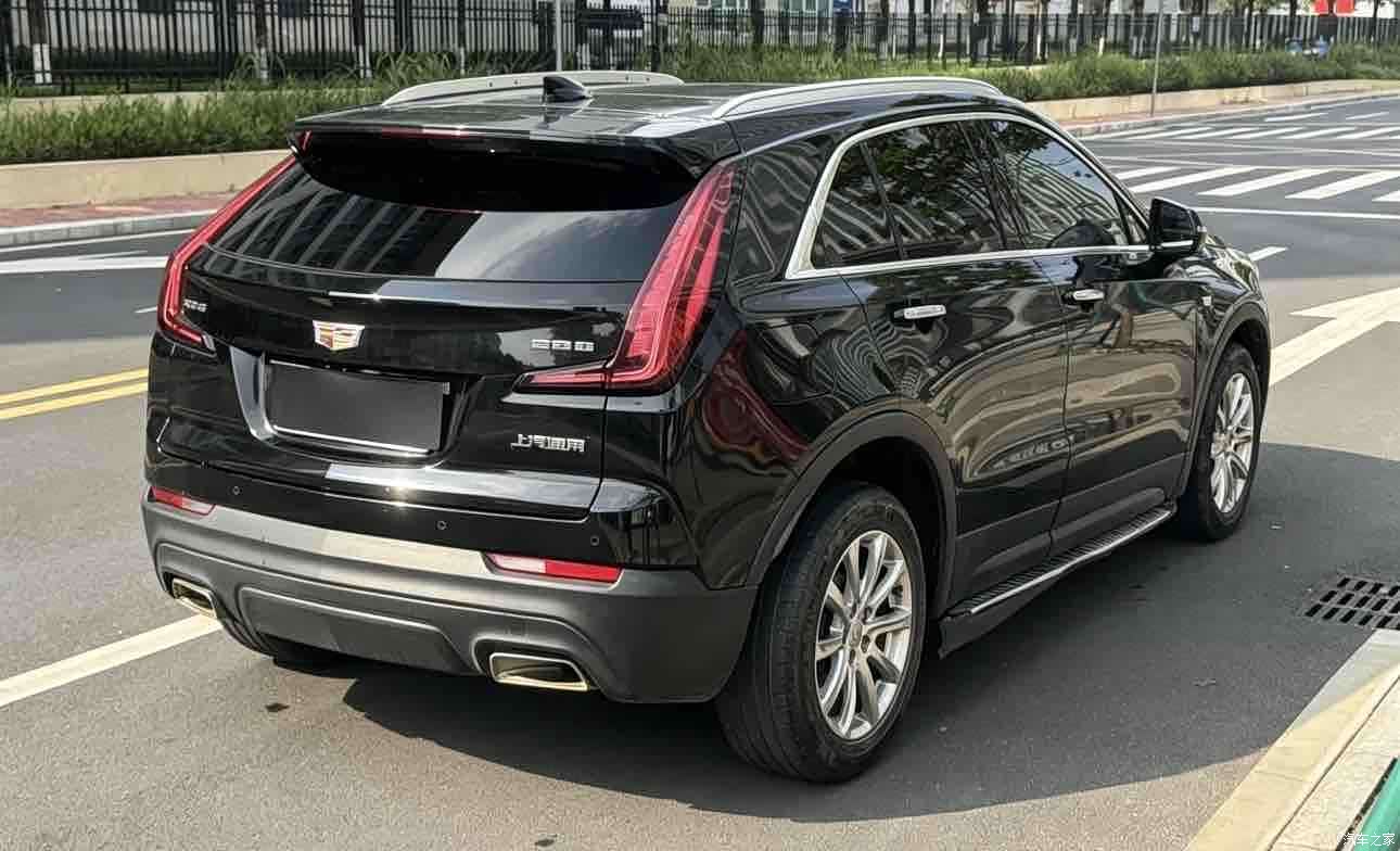 Cadillac XT4, 2022 4