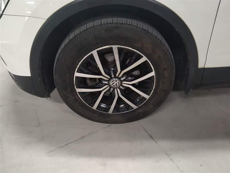 Volkswagen Tiguan L Volkswagen Tiguan L