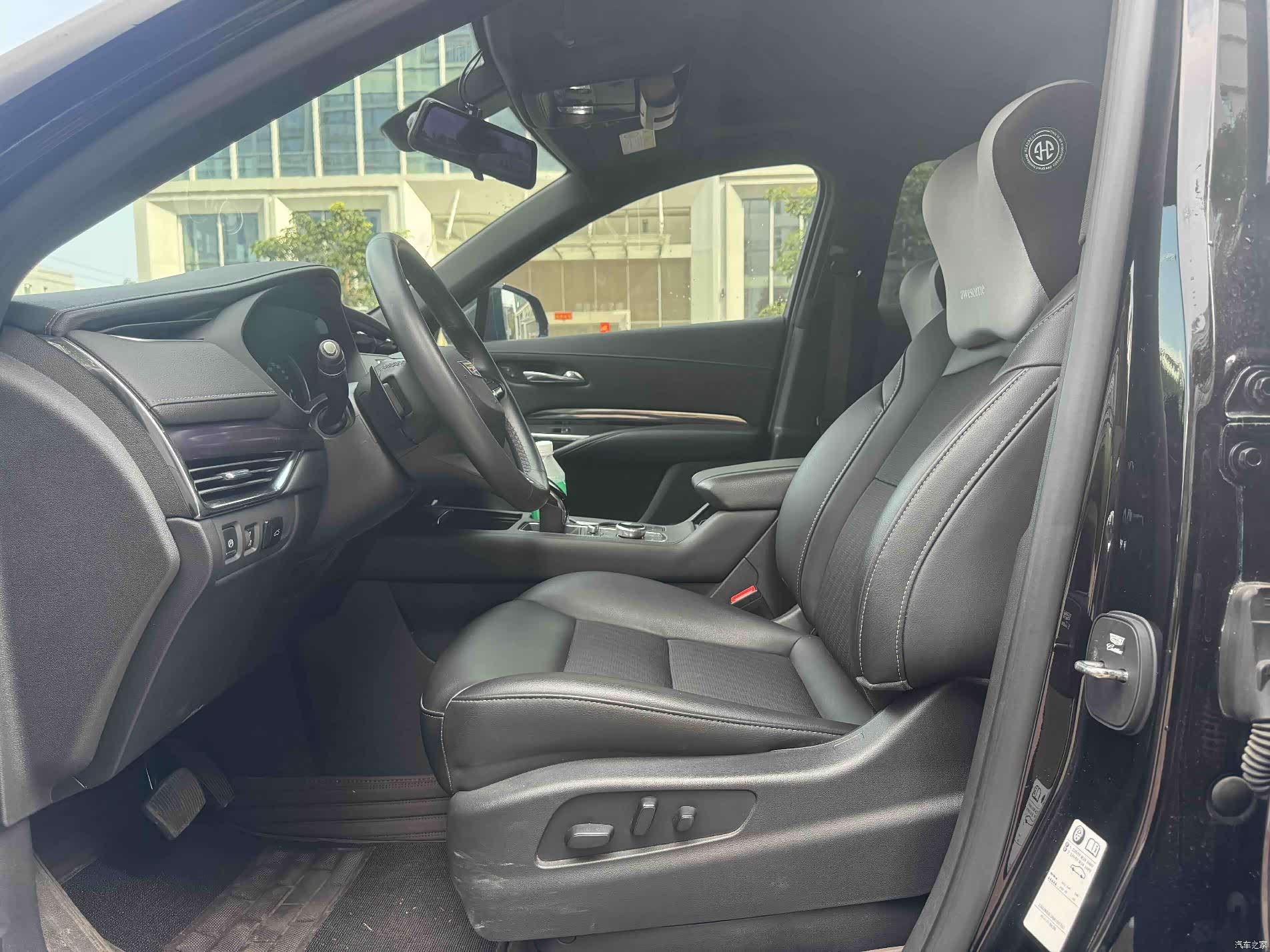 Cadillac XT4, 2022 7