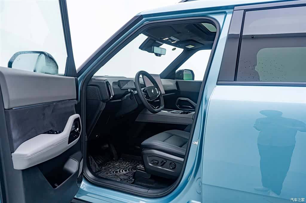 Ford Bronco, 2025 12