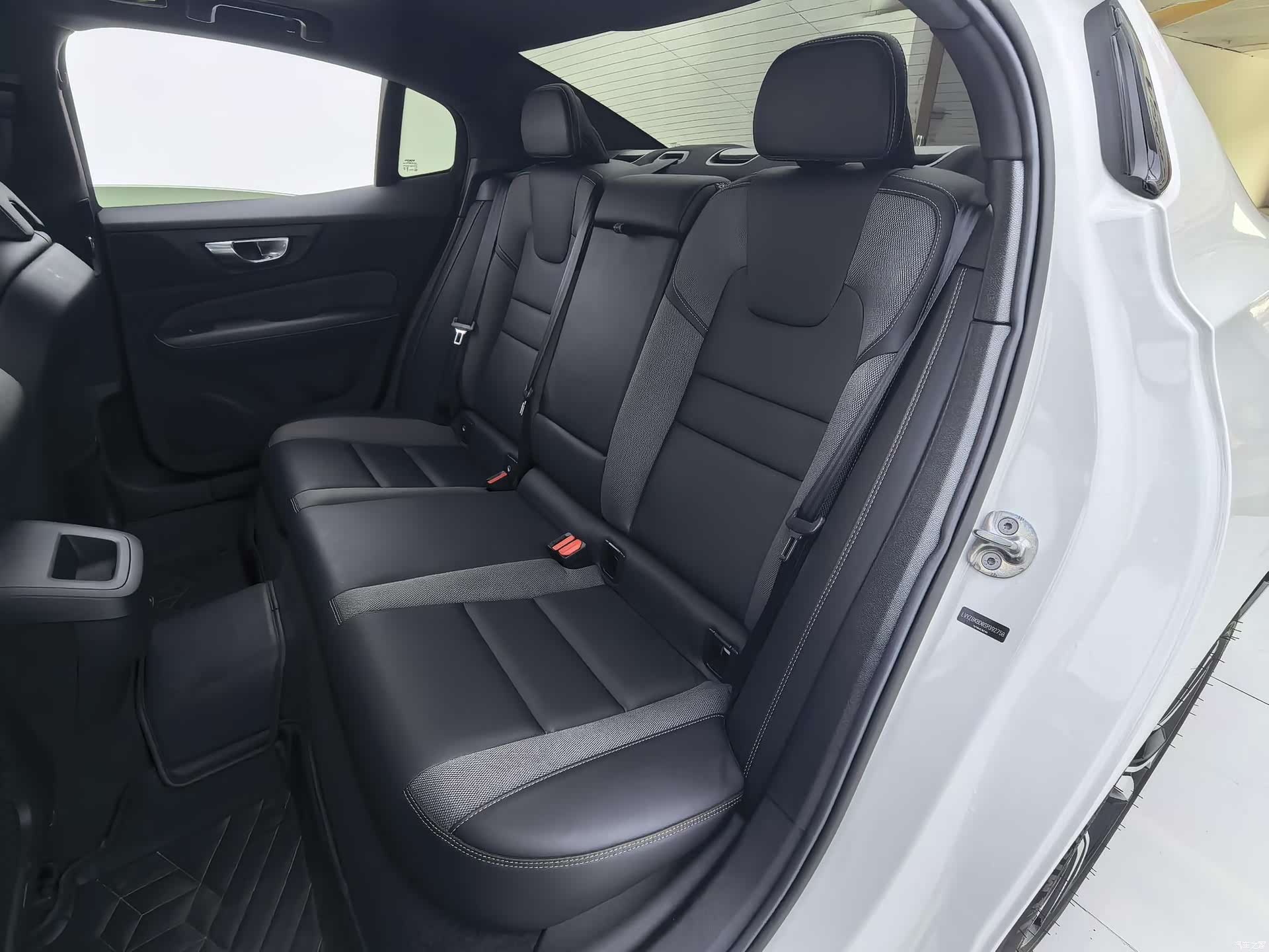 Volvo S60, 2025 14
