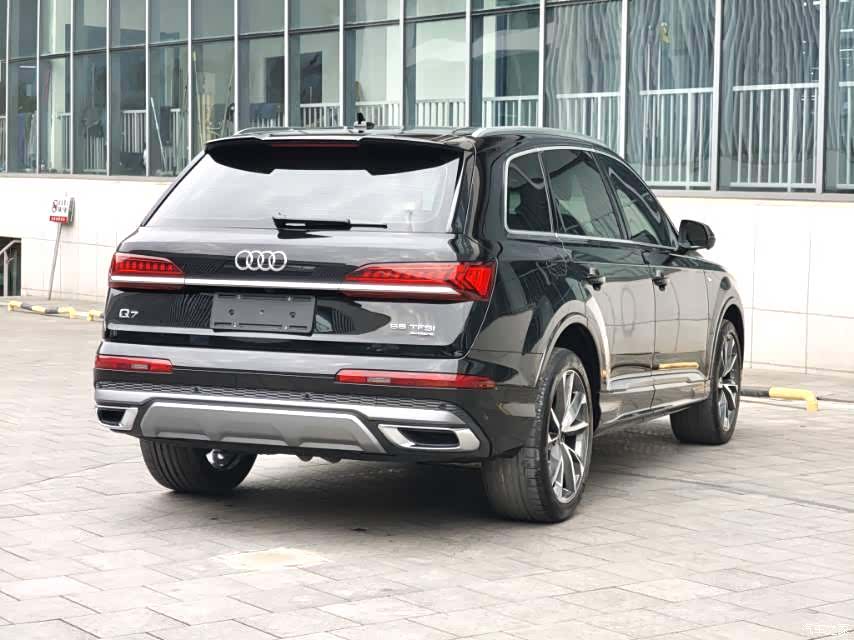 Audi Q7, 2023 14