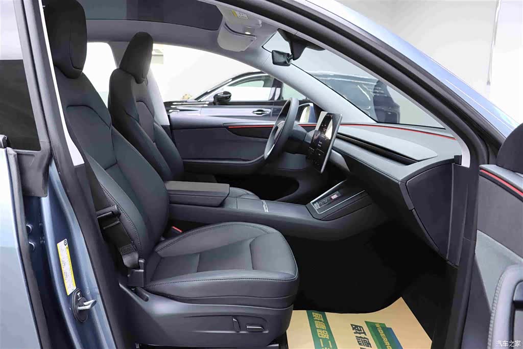 Tesla Model Y, 2025 17