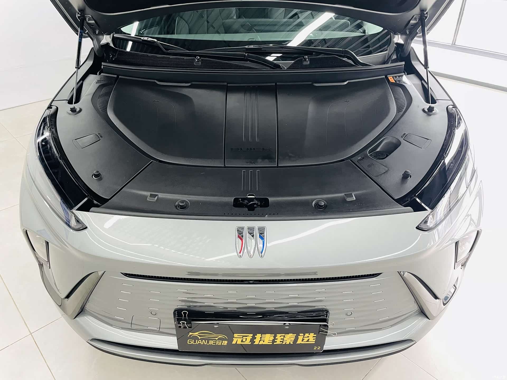 Buick E5, 2024 2