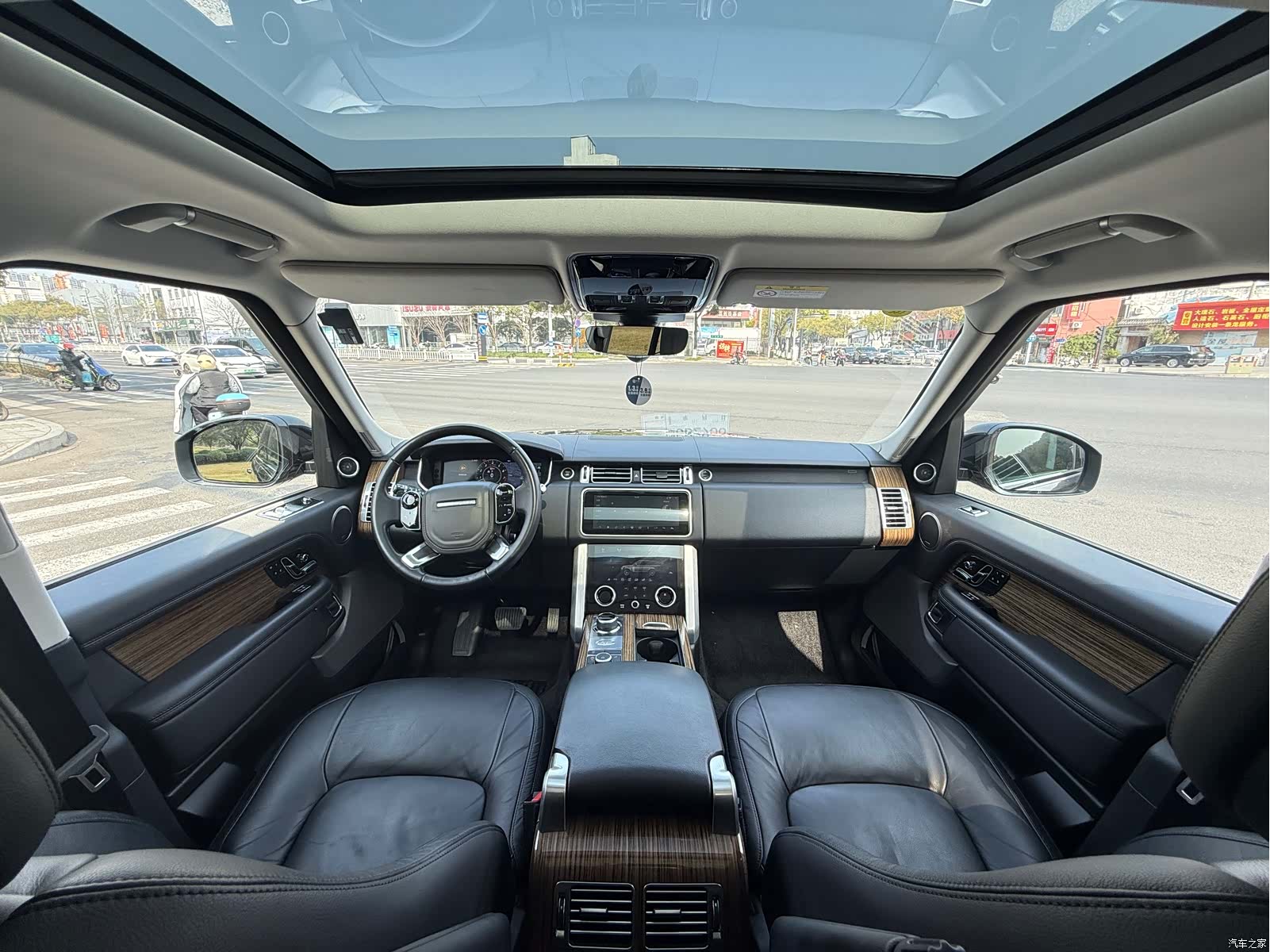 Land Rover Range Rover, 2019 12